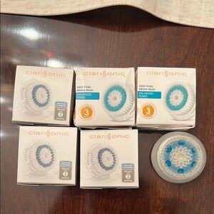 Clarisonic Deep Pore Brush Head - White and Blue NEW!
